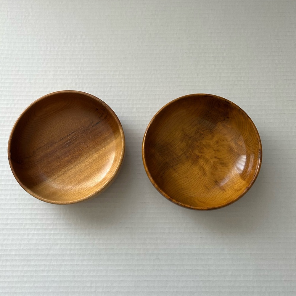 Vintage Myrtlewood Bowl: Handcrafted Oregon Wood, set of 2 / 6” round